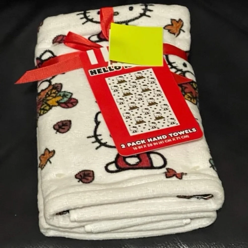 Hello Kitty Fall Hand Towels, Set of 2